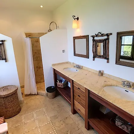 Villa Casa Paomia, Calm Pleasure In The Corsican Tradition