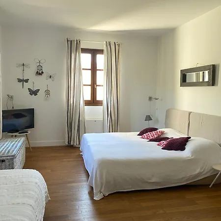 Casa Paomia, Calm Pleasure In The Corsican Tradition Cargèse