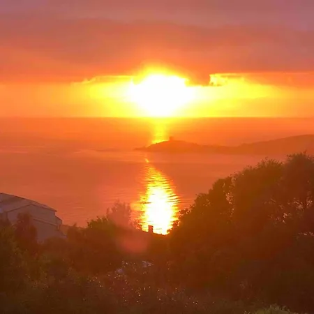 Villa Casa Paomia, Calm Pleasure In The Corsican Tradition